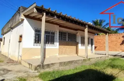 Excelente casa de 3 quartos no bairro outeiro - araruama/rj!
