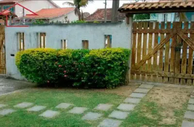 Ótima casa com 2 quartos na vila capri - araruama/rj