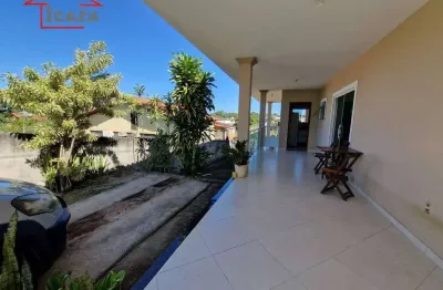Casa espetacular à venda pertinho do centro de araruama!