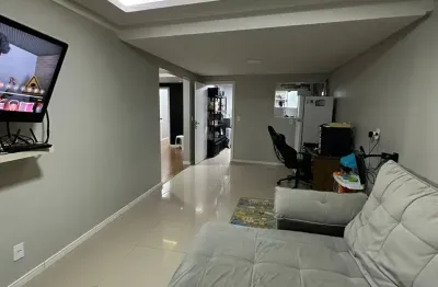 Apartamento de 2 dormitórios no bairro comerciário - criciúma