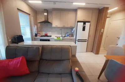 Lindo apartamento de 2 dormitórios no  centro de criciúma