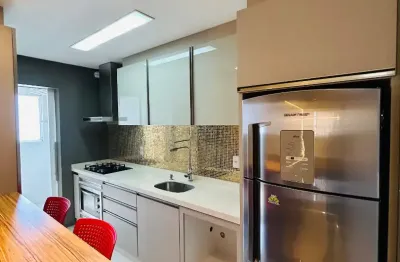Lindo apartamento de 2 dormitórios mobiliado no Centro de Criciúma