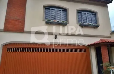 Sobrado com 4 quartos para venda, centro, guararema