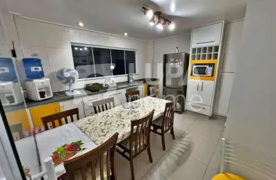 Sobrado com 3 quartos e 3 vagas para venda, tremembé, são paulo