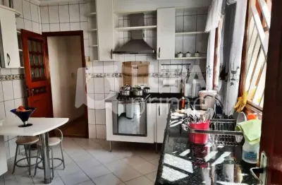 Sobrado com 3 quartos (suítes) 4 vagas vila constança,