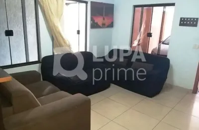 Sobrado com 3 quartos e 340m² à venda na vila maria alta!