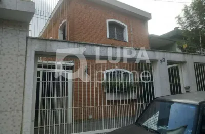 Casa comercial com 4 salas para alugar na Rua Teresa Francisca Martin, 99, Canindé, São Paulo