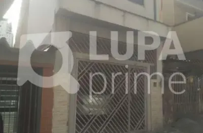 Sobrado à venda com 3 dormitórios na parada inglesa!