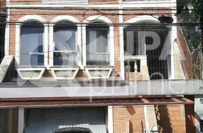 Sobrado com 2 dormitórios de 160m² para locação, vila mazzei