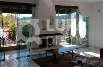 Sobrado com 3 dormitórios de 500m²  à venda, no tremembé