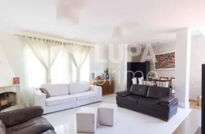 Sobrado com 3 suites e 4 vagas a venda na parada inglesa