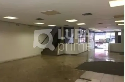 Prédio comercial com 659,40 m² para locação, na casa verde