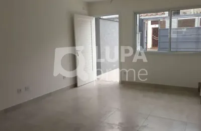 Sobrado com 2 dormitórios sendo 2 suítes  à venda na parada inglesa