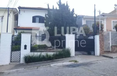 Casa espaçosa com 3 dormitórios e 2 banheiros á venda no jardim são paulo