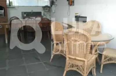 Sobrado com 4 dormitórios sendo 1 suítes á venda vila romero