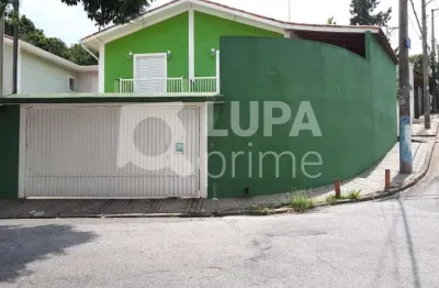 Sobrado com 3 dormitórios sendo 1 suítes á venda no imirim