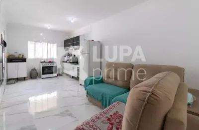 Sobrado com 3 quartos e 3 vags de garagem a venda na vila medeiros