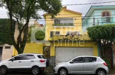 Casa térrea com 3 dormitórios sendo 2 suítes à venda na vila dom pedro ii !