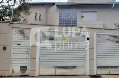 Casa térrea com 5 dormitórios sendo 4 suítes à venda na água fria!