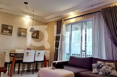 Apartamento com 3 dormitórios sendo 1 suíte á venda em santana