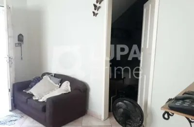 Casa com 2 quartos e 2 vagas de garagem à venda na vila gustavo