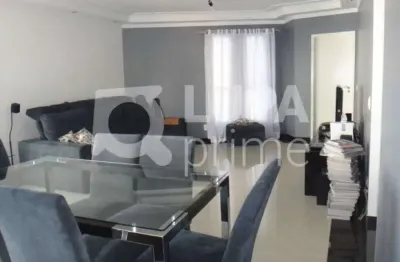 Apartamento com 3 dormitórios e 3 banheiros em santa teresinha