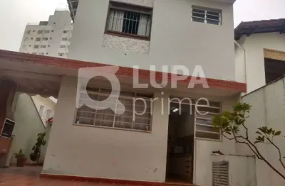 Sobrado com 3 dormitórios sendo 1 suíte á venda na vila irmãos arnoni
