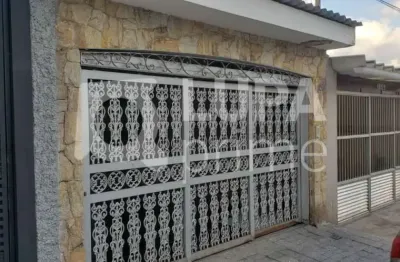 Casa térrea com 3 dormitórios á venda na vila medeiros.