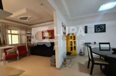 Sobrado com 4 dormitórios sendo 2 suítes à venda na casa verde