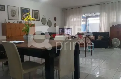 Ótima casa de 3 dorms 1 suíte 2 vagas à venda imirim