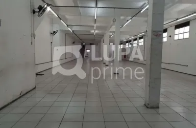Prédio comercial com 1.666m² para locação no tremembé