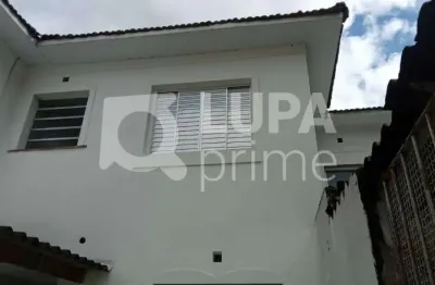 Casa com 2 quartos para alugar na Avenida Nova Cantareira, 513, Tucuruvi, São Paulo