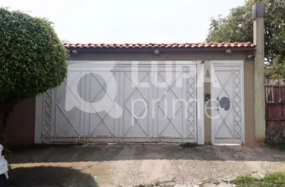 Sobrado com 2 dormitórios á venda no parque casa de pedra!