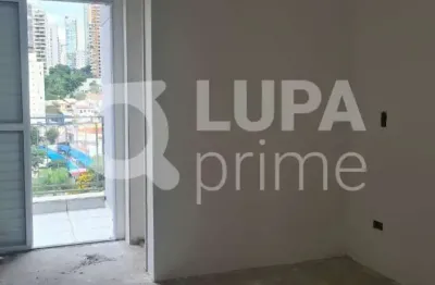 Sobrado com 3 dormitórios sendo 3 suítes à venda em santanta!