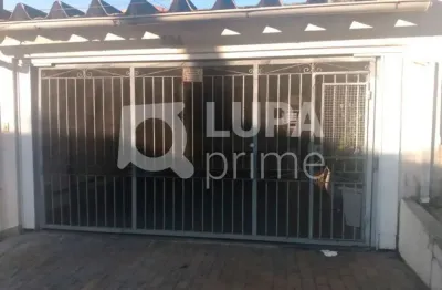Sobrado com 3 dormitórios (1 suíte) á venda- vila guaca