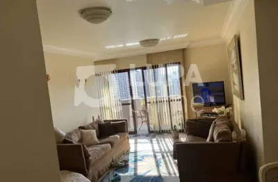 Apartamento com 3 dormitórios sendo 1 suíte á venda em santana