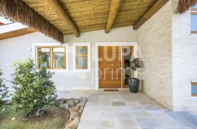 Casa térrea á venda-atibaia- 4 dormitórios -  4 suítes,  7 banheiros,  10 vagas-  2.500 m²