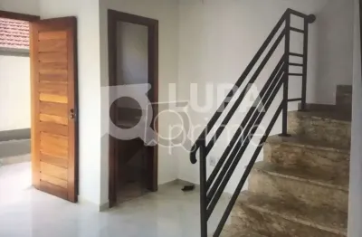 Sobrado em condomínio fechado com 2 dormitórios à venda em santa teresinha