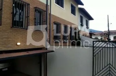 Sobrado com 3 dormitórios sendo 1 suíte á venda no jardim virgínia bianca!