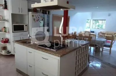 Casa com 3 quartos à venda na Alameda Casa Branca, 26, Parque Petrópolis, São Paulo