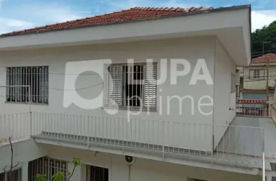 Sobrado com 3 dormitórios sendo 1 suíte á venda na parada inglesa