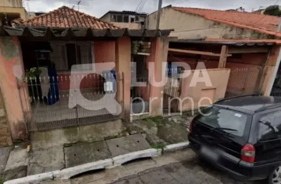 Terreno com 6 casas para renda à venda na vila ede!