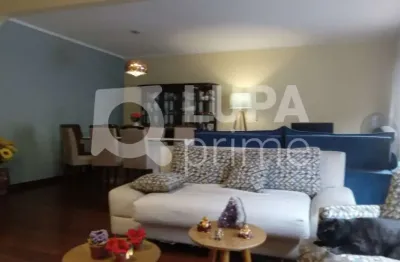 Casa com 4 dormitórios sendo 2 suítes à venda no imirim!