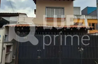 Casa com 3 quartos e 4 vagas de garagem à venda na vila gustavo