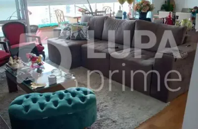 Apartamento com 3  dormitórios à venda na água fria!