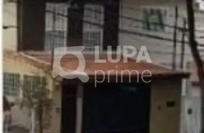 Sobrado comercial com 4 dormitórios sendo 2 suítes para locação no jardim são paulo