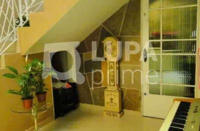 Casa com 4 quartos e 5 vagas de garagem para locação no jardim são paulo