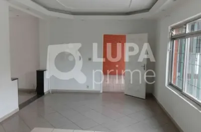Casa térrea com 3 dormitórios, sendo 2 suítes e 5 vagas á venda na vila santa terezinha