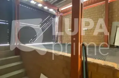 Sobrado com 2 dormitórios sendo 1 suíte à venda no parque vitória!