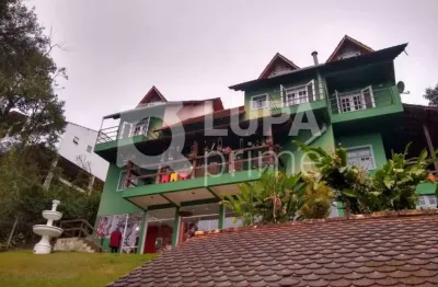 Sobrado com 4 dormitórios sendo 4 suítes á venda em mairiporã
